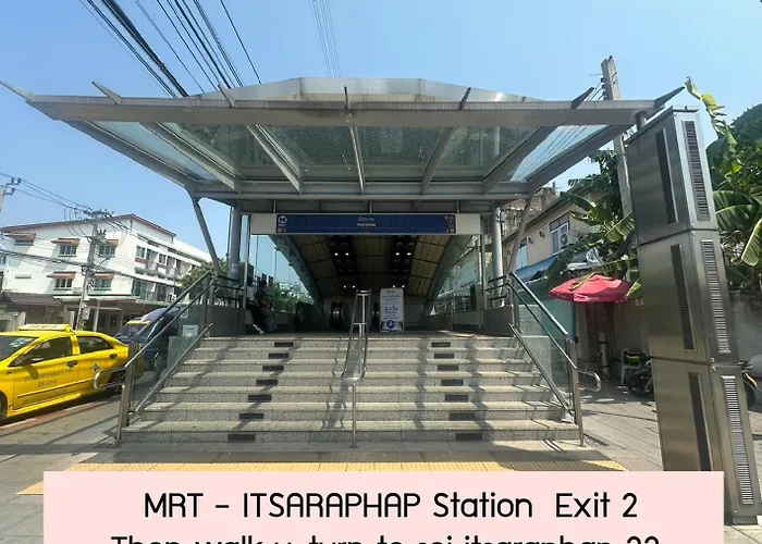מלון Achcha - Itsaraphap Mrt Station - Wat Arun