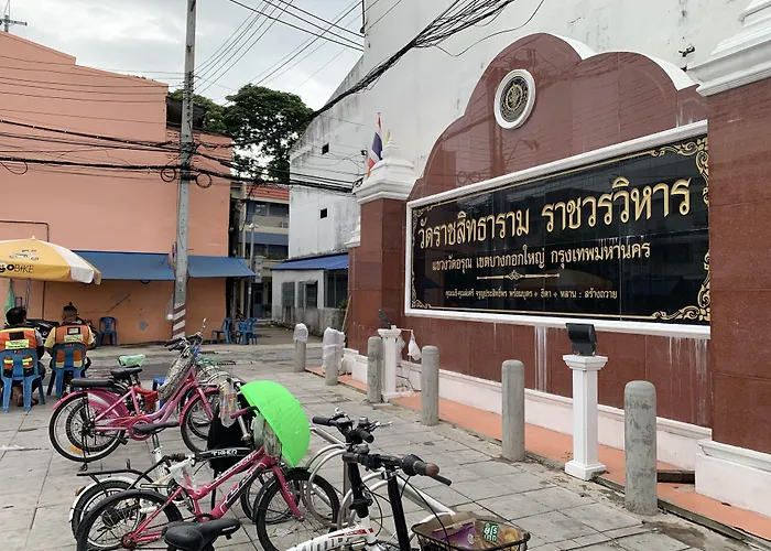 Achcha - Itsaraphap Mrt Station - Wat Arun בנגקוק