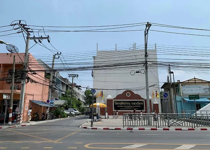 Achcha - Itsaraphap Mrt Station - Wat Arun 2* בנגקוק